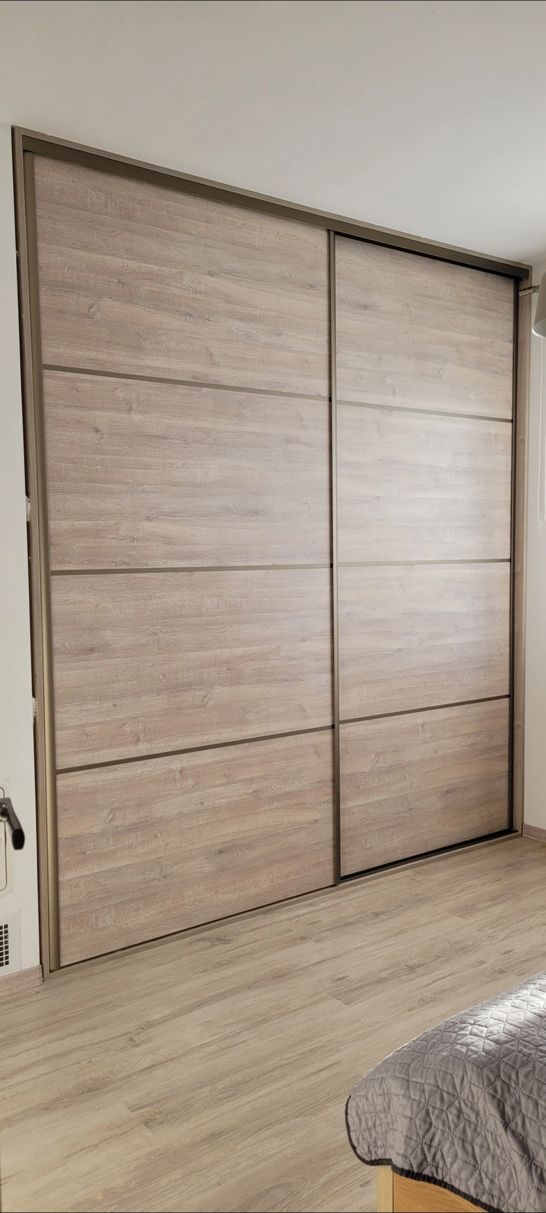 Vstavané skrine na mieru – detail