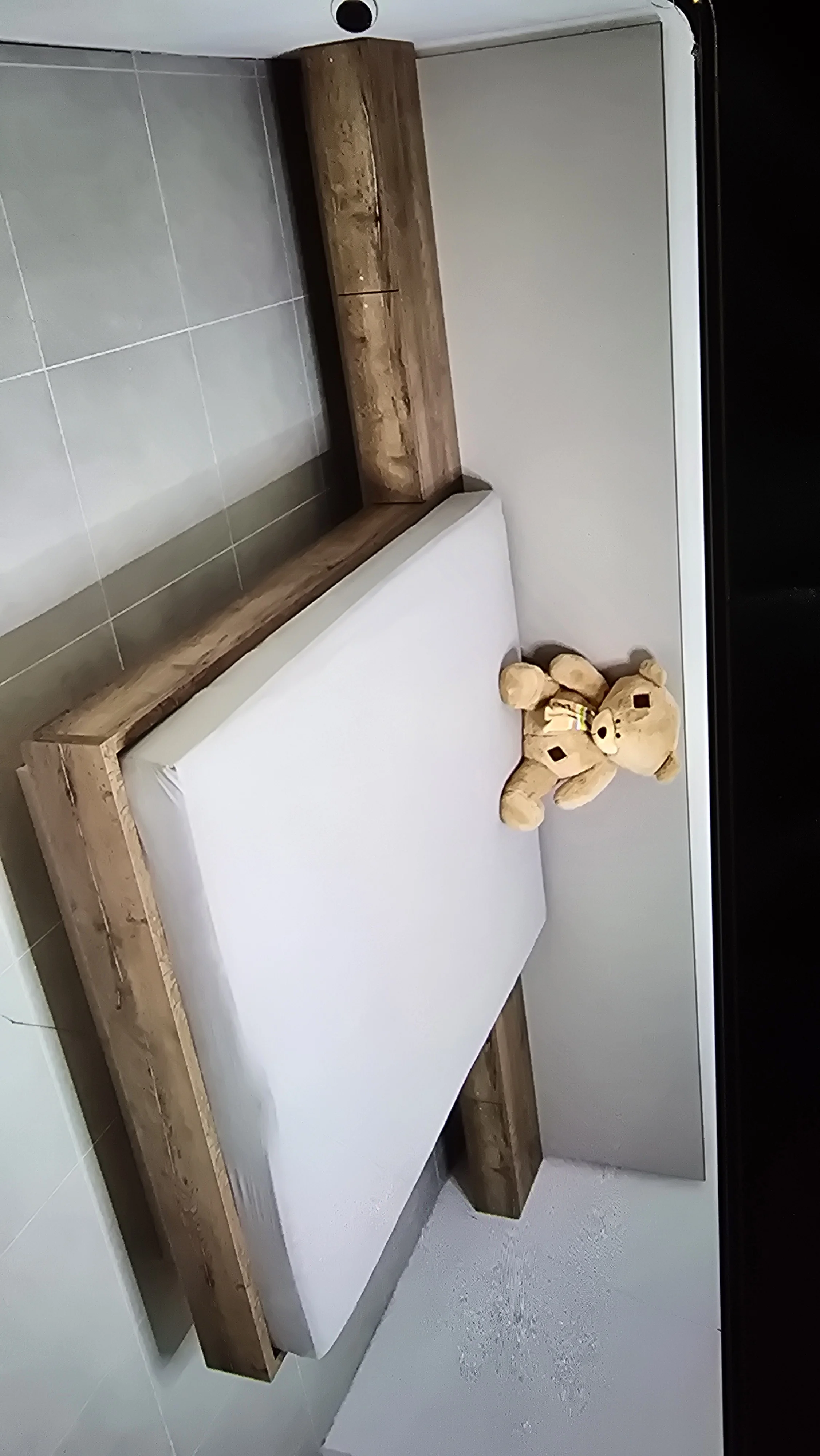 Posteľ